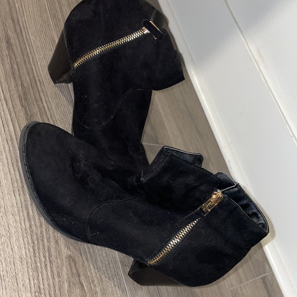 Booties - Picture 3 of 4